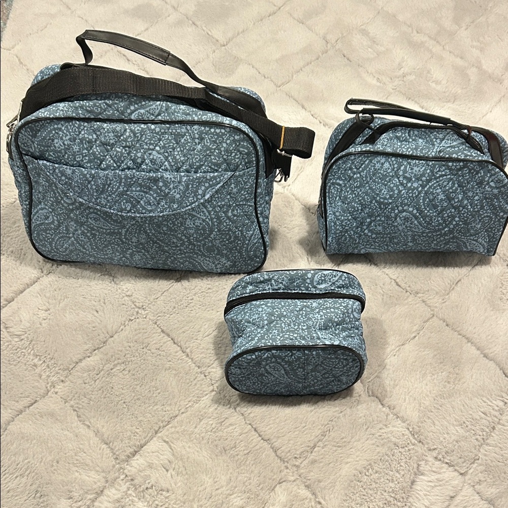 NWOT- Blue Paisley Travel Bag Set